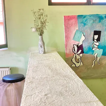 Artists Inn, Large 2 Bed Duplex Apartment, Parking *