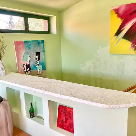 Artists Inn, Large 2 Bed Duplex Apartment, Parking Διαμέρισμα