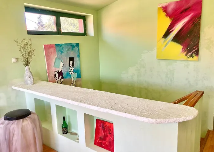 Artists Inn, Large 2 Bed Duplex Apartment, Parking Apartamento